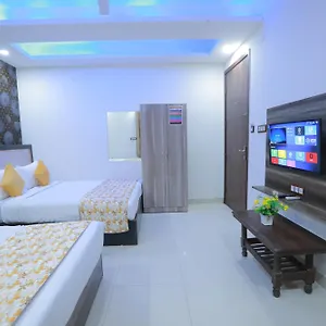 Triton Grand At Delhi Airport 3*, New Delhi India
